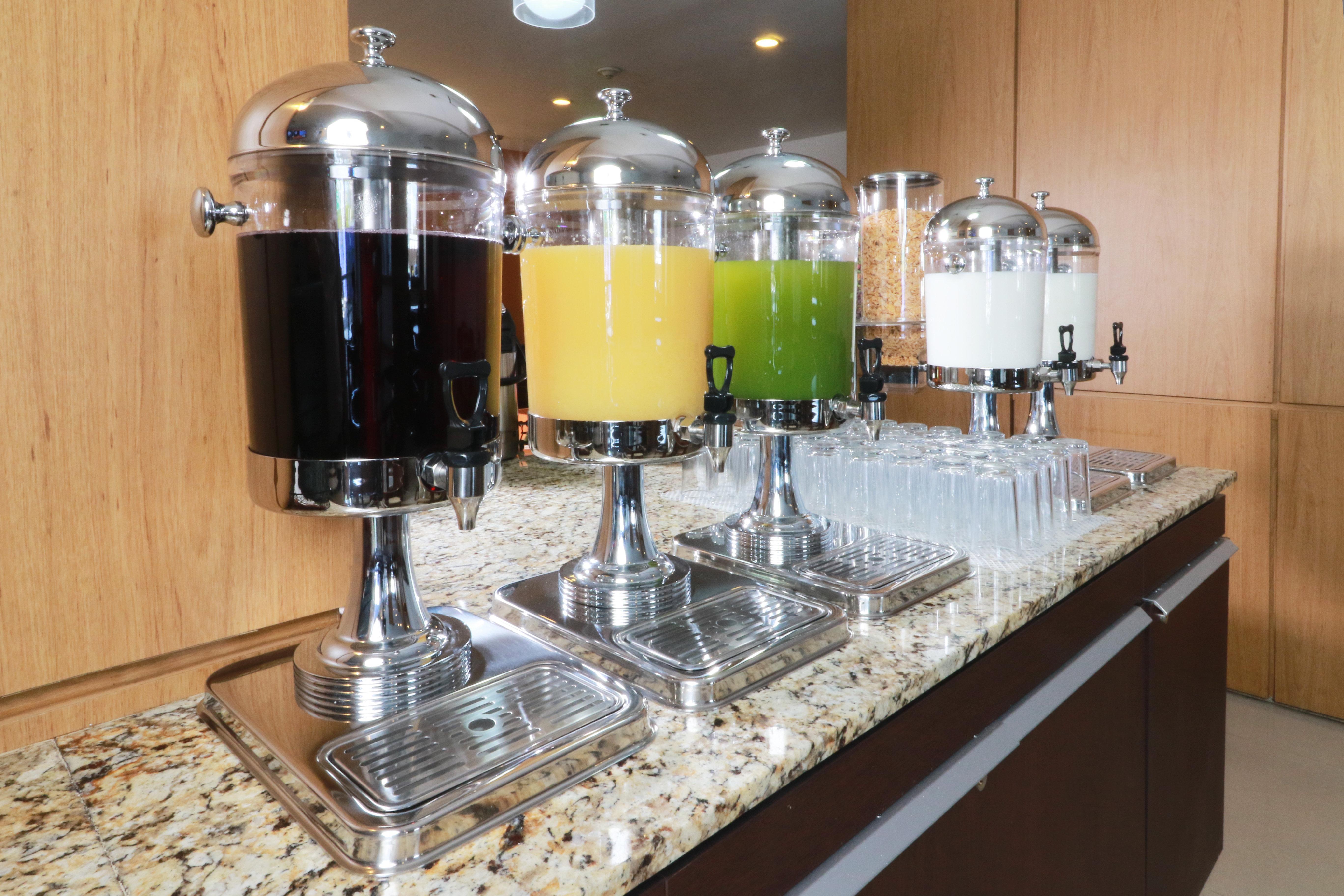 Staybridge Suites Guadalajara Expo By Ihg Zapopan Eksteriør billede