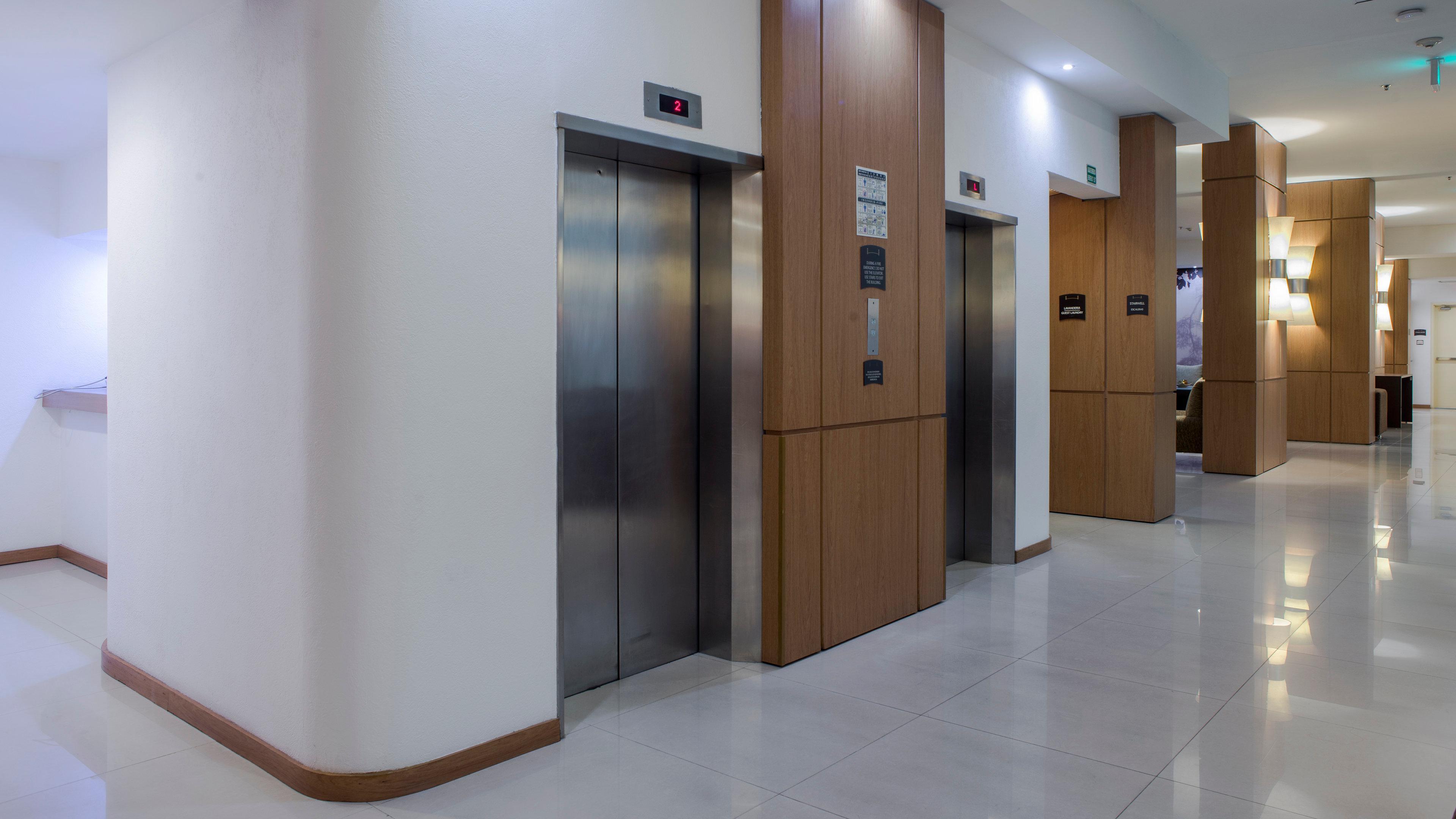 Staybridge Suites Guadalajara Expo By Ihg Zapopan Eksteriør billede