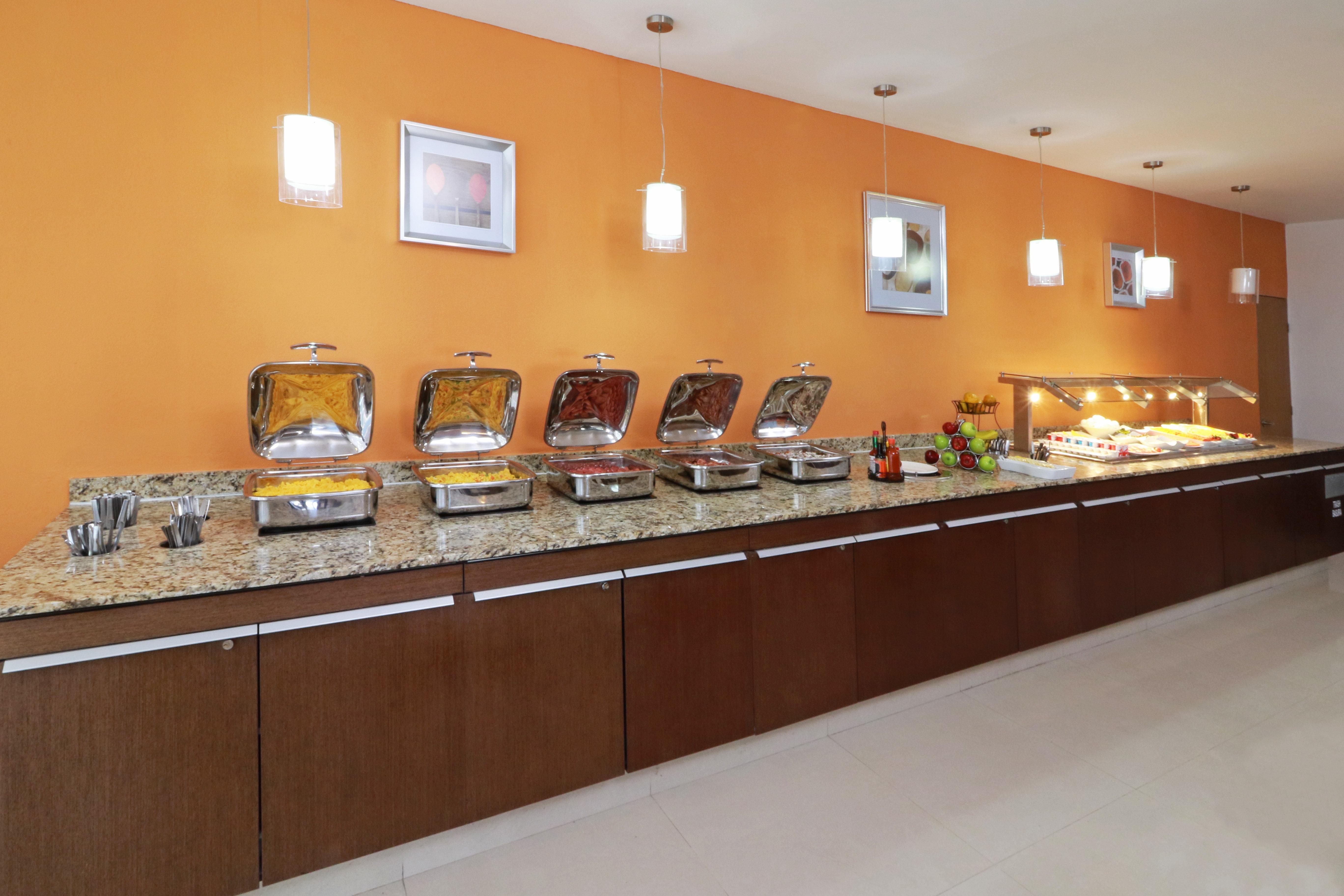 Staybridge Suites Guadalajara Expo By Ihg Zapopan Eksteriør billede